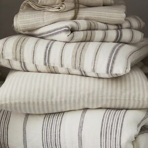 Garnet Hill Linen Sheet Set